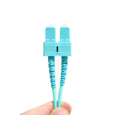 Revestimento multimodo frente e verso 3.0mm OM3 do cabo de remendo SU-UPC da fibra de Wathet Ject 50/125um LSZH
