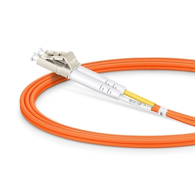 Cabos de fibra óptica de plástico simplex com conectores FC ST LC SC para ligação rápida e rápida em redes de telecomunicações e Ethernet